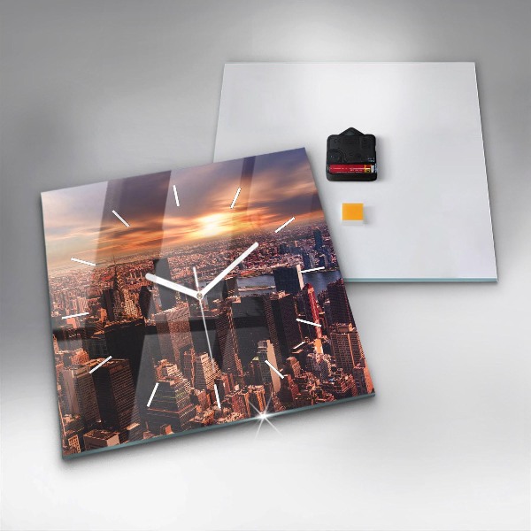 Čtvercové nástěnné hodiny Panorama města na západ