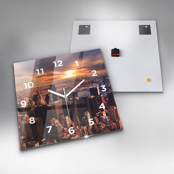 Čtvercové nástěnné hodiny Panorama města na západ