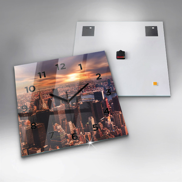 Čtvercové nástěnné hodiny Panorama města na západ