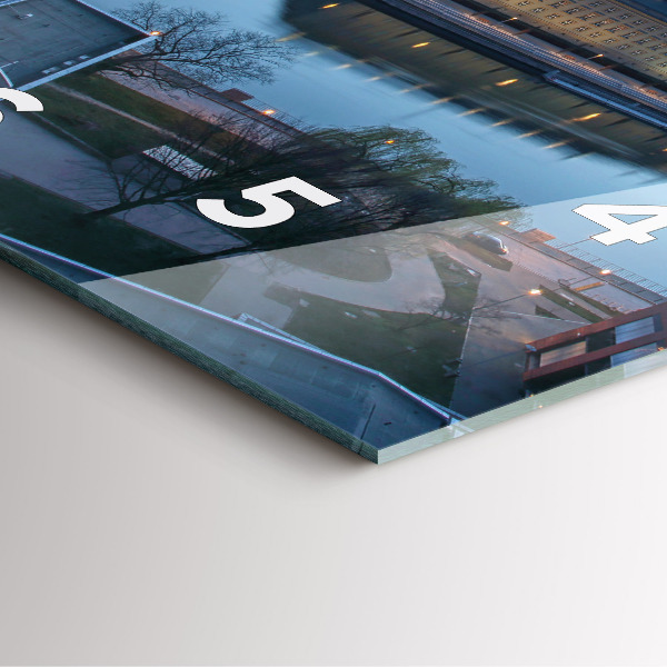 Skleněné hodiny čtvercové Vratislav z dronu