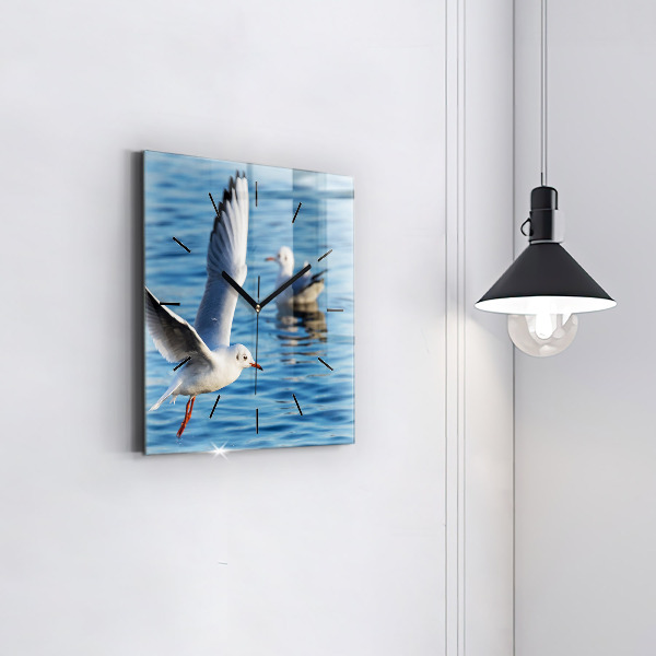 Čtvercové nástěnné hodiny Racci v Gdyni