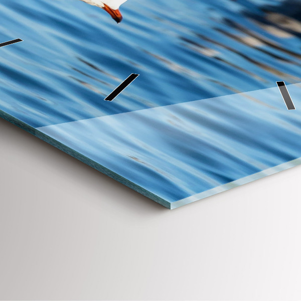 Čtvercové nástěnné hodiny Racci v Gdyni