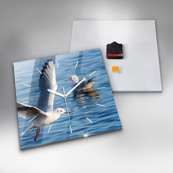 Čtvercové nástěnné hodiny Racci v Gdyni