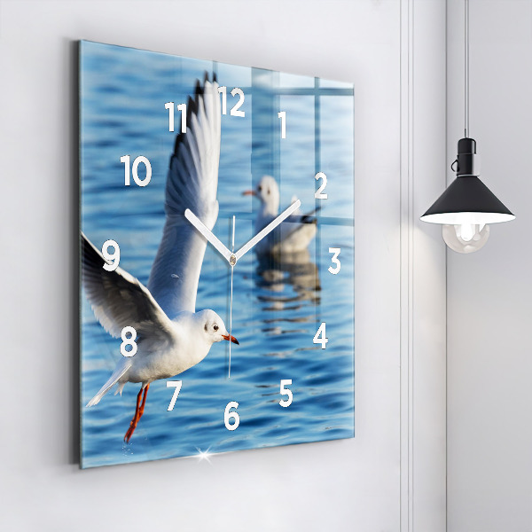 Čtvercové nástěnné hodiny Racci v Gdyni