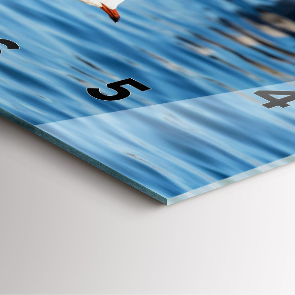 Čtvercové nástěnné hodiny Racci v Gdyni