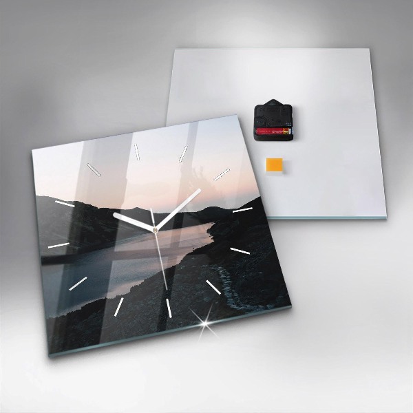 Čtvercové nástěnné hodiny Jezero a hory