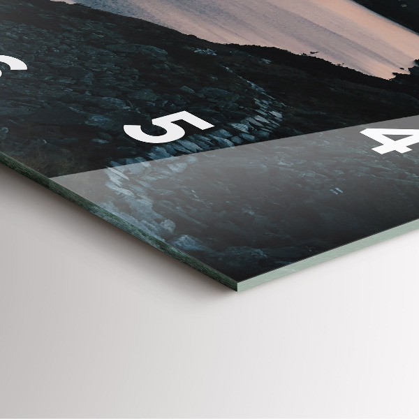 Čtvercové nástěnné hodiny Jezero a hory