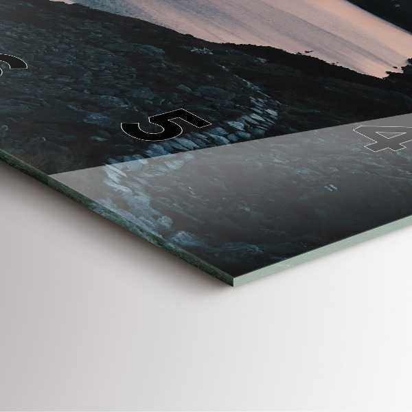 Čtvercové nástěnné hodiny Jezero a hory