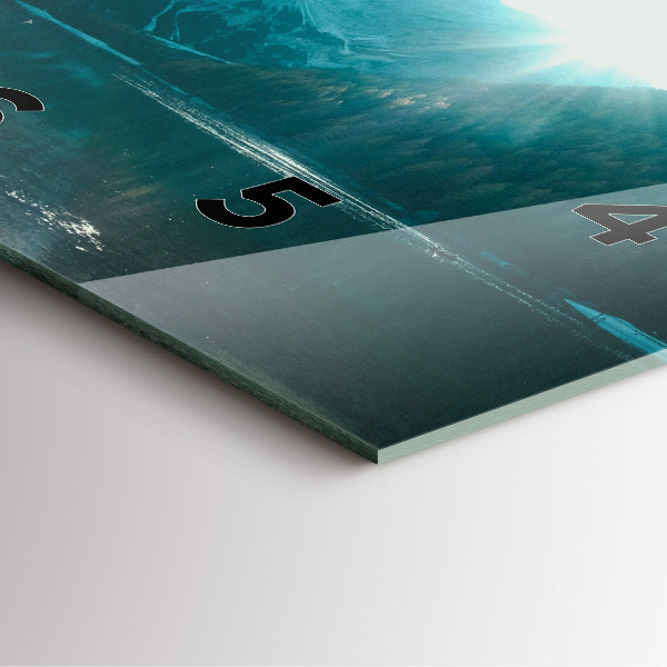 Čtvercové nástěnné hodiny Hory a řeka v Polsku