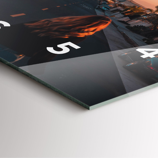 Čtvercové nástěnné hodiny Žena na silnici