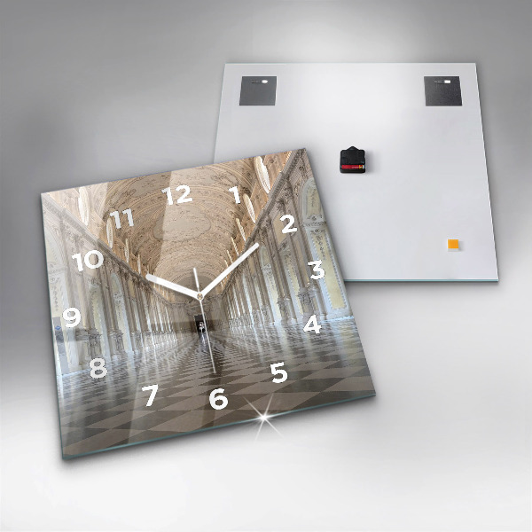 Čtvercové nástěnné hodiny Muzeum La Veneria Reale