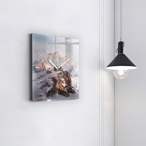 Čtvercové nástěnné hodiny Hory pokryté sněhem