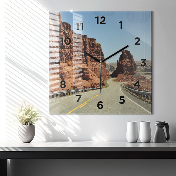 Čtvercové nástěnné hodiny Route 66 v USA