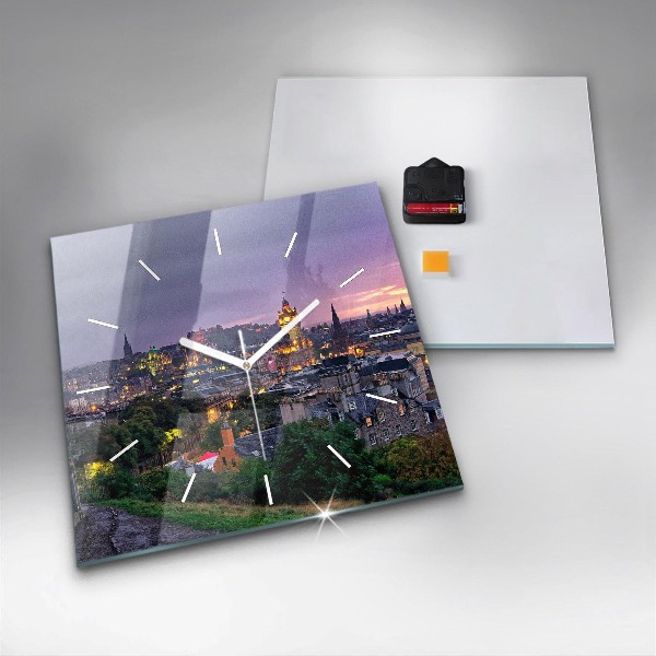 Čtvercové nástěnné hodiny Edinburgh z Calton Hill