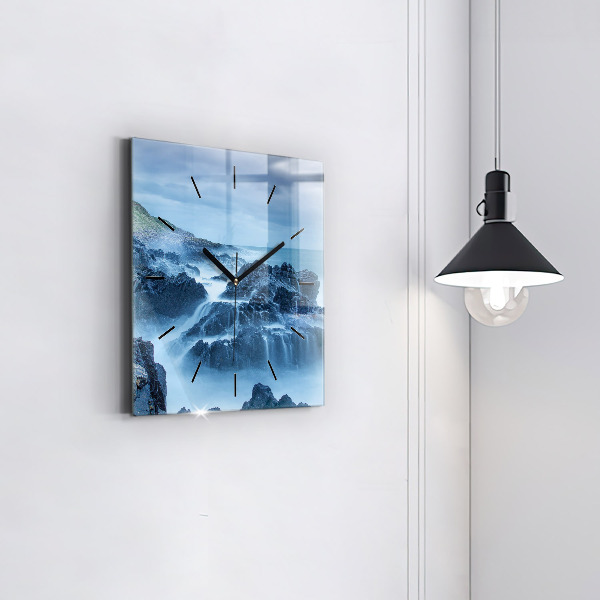 Čtvercové nástěnné hodiny Maják