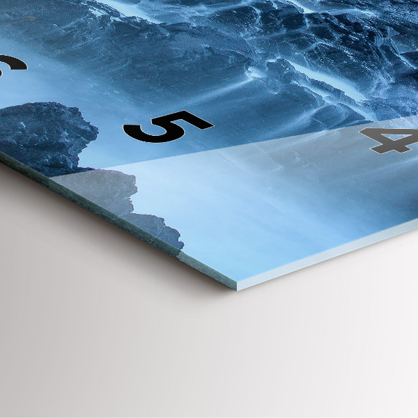 Čtvercové nástěnné hodiny Maják