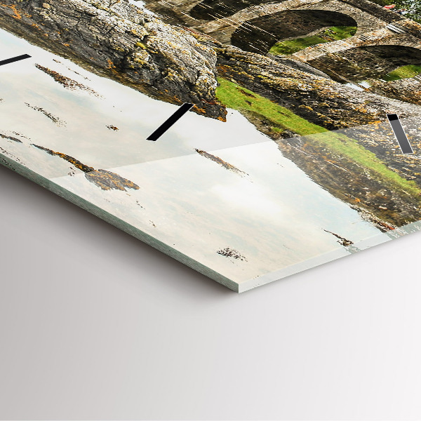 Čtvercové nástěnné hodiny Hrad Eilean Donan Skotsko