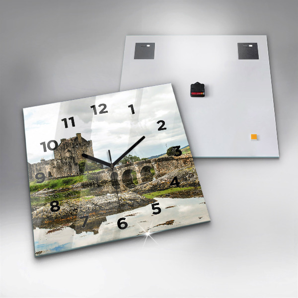 Čtvercové nástěnné hodiny Hrad Eilean Donan Skotsko