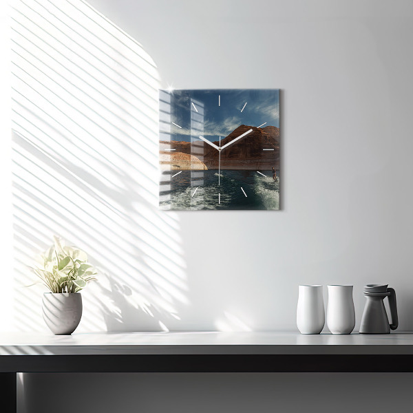 Čtvercové nástěnné hodiny Osoba na vodních lyžích