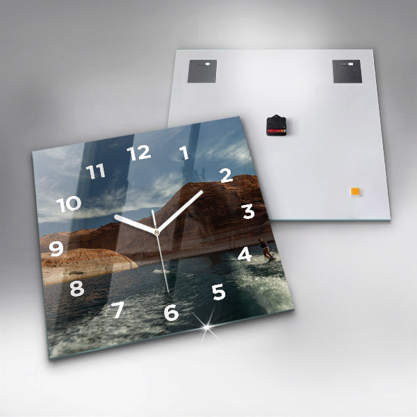 Čtvercové nástěnné hodiny Osoba na vodních lyžích