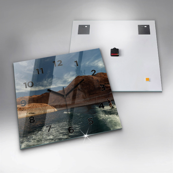 Čtvercové nástěnné hodiny Osoba na vodních lyžích