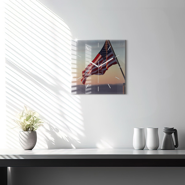 Čtvercové nástěnné hodiny Vlajka USA