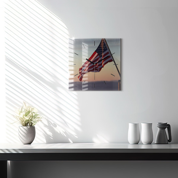 Čtvercové nástěnné hodiny Vlajka USA