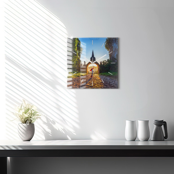 Skleněné hodiny čtvercové Park Surat Thani v Thajsku