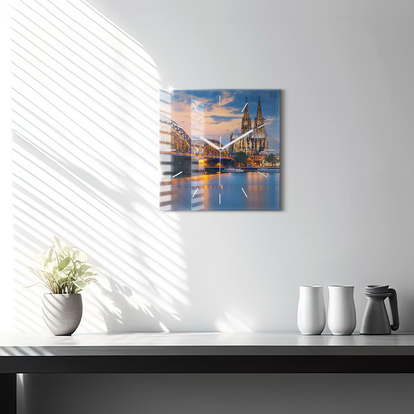 Skleněné hodiny čtvercové Pohled na radnici