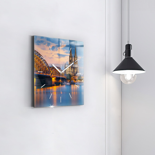 Skleněné hodiny čtvercové Pohled na radnici