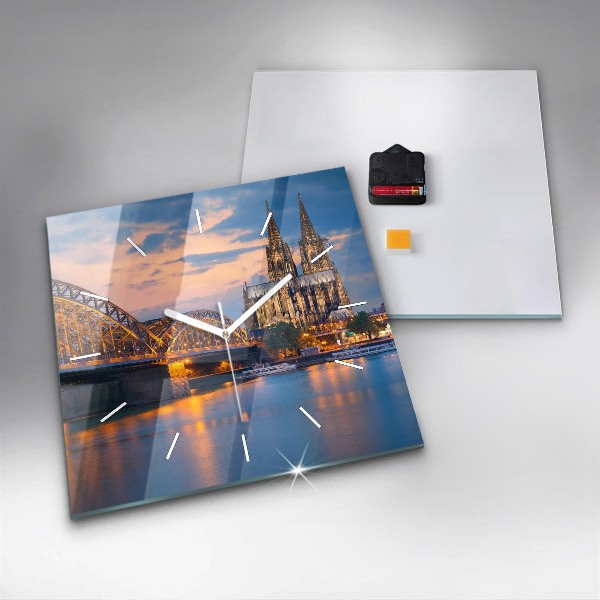 Skleněné hodiny čtvercové Pohled na radnici