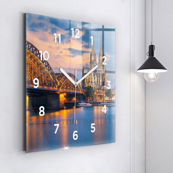 Skleněné hodiny čtvercové Pohled na radnici