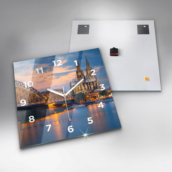 Skleněné hodiny čtvercové Pohled na radnici