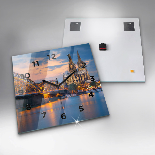 Skleněné hodiny čtvercové Pohled na radnici