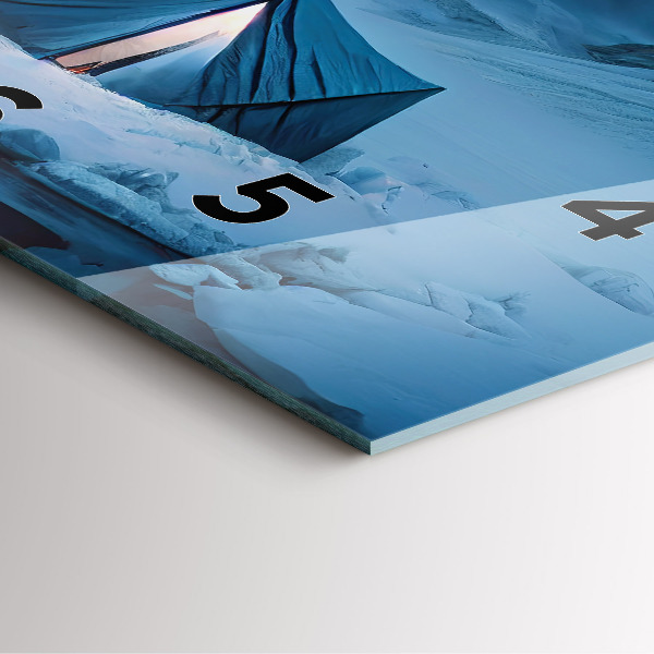 Čtvercové nástěnné hodiny Stan v islandských horách