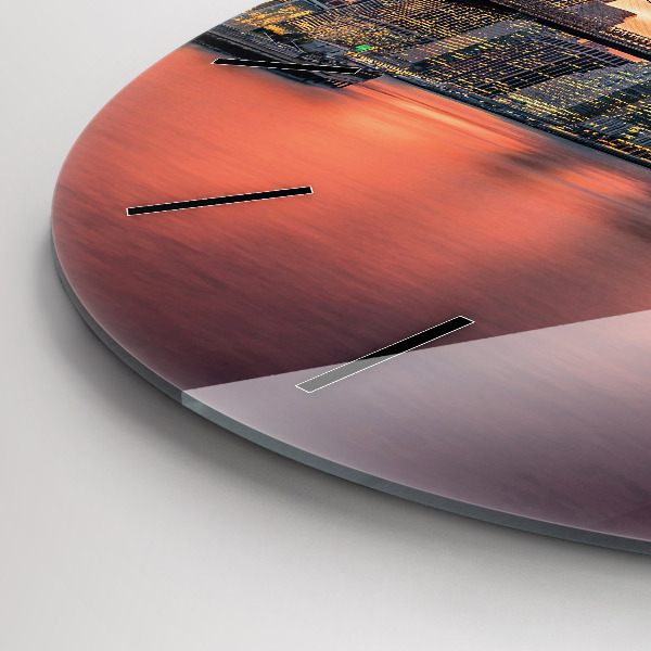 Kulaté skleněné hodiny s fotkou Východní řeka v New Yorku