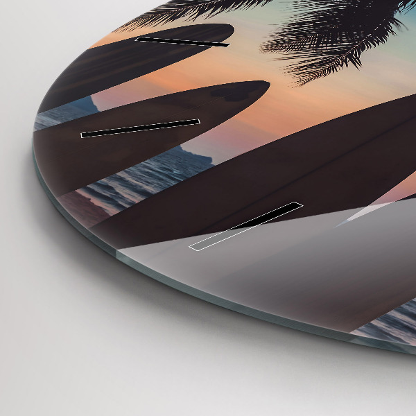 Kulaté skleněné hodiny s fotkou Surfování na pláži