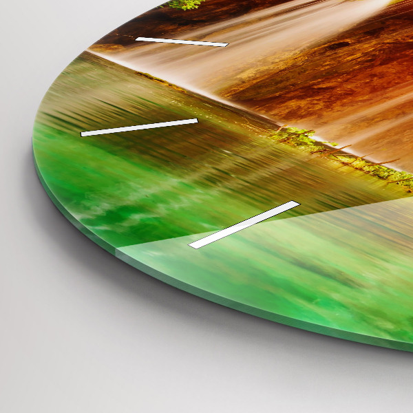 Kulaté skleněné hodiny s fotkou Pohled na vodopád