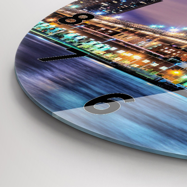 Kulaté skleněné hodiny s fotkou Brooklynský most a East River