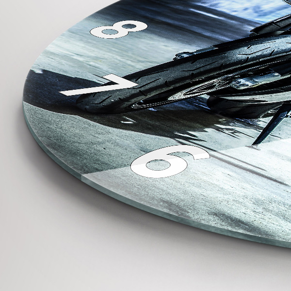 Kulaté skleněné hodiny s fotkou Motorka v uličce