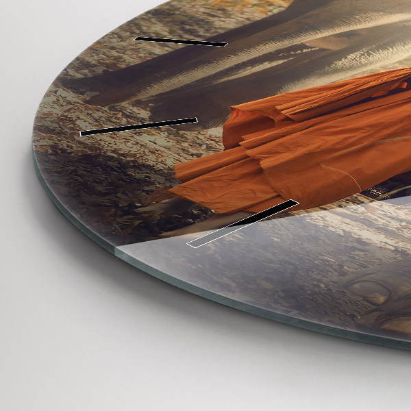 hodiny na skle Mnich vedoucí slony