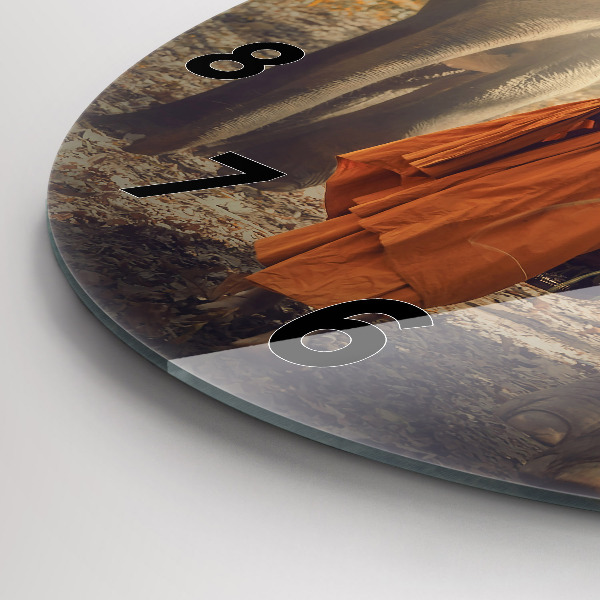 hodiny na skle Mnich vedoucí slony