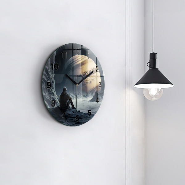 hodiny na skle Muž na měsíčním pozadí
