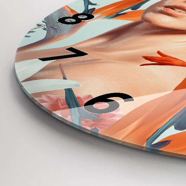 Kulaté skleněné hodiny s fotkou Žena s květinami