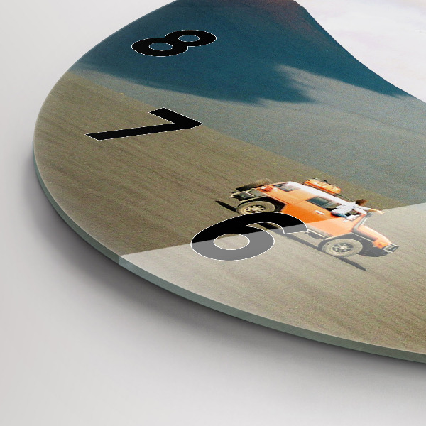 hodiny na skle Vozidlo na Kamčatce