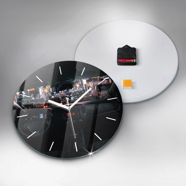 hodiny na skle Auto v Tokiu