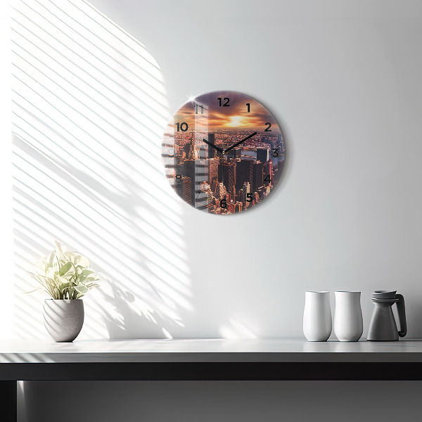 hodiny na skle Panorama města na západ