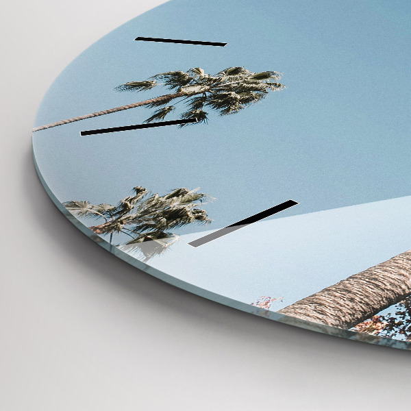 hodiny na skle Palmy v Los Angeles