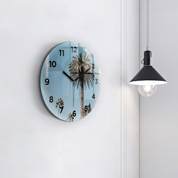 hodiny na skle Palmy v Los Angeles