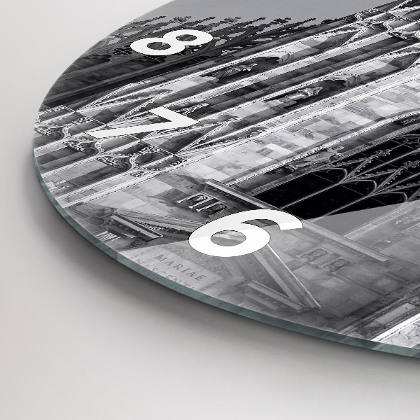 hodiny na skle Katedrála Duomo Di Milano